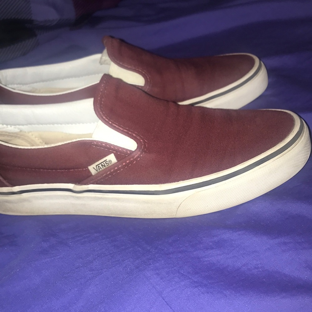 8.5 Slip on Vans